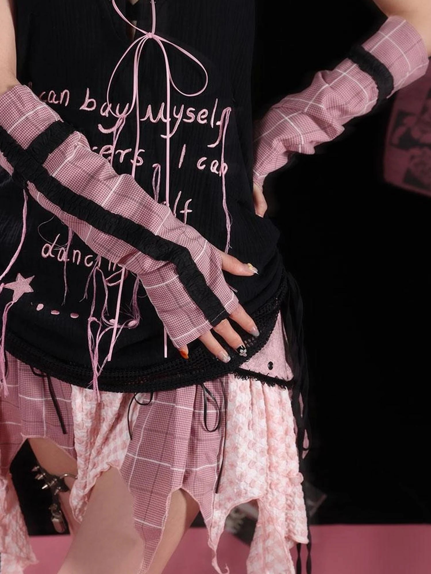Y2K Pink Black Checkered Lace Sunproof Detachable Sleeves