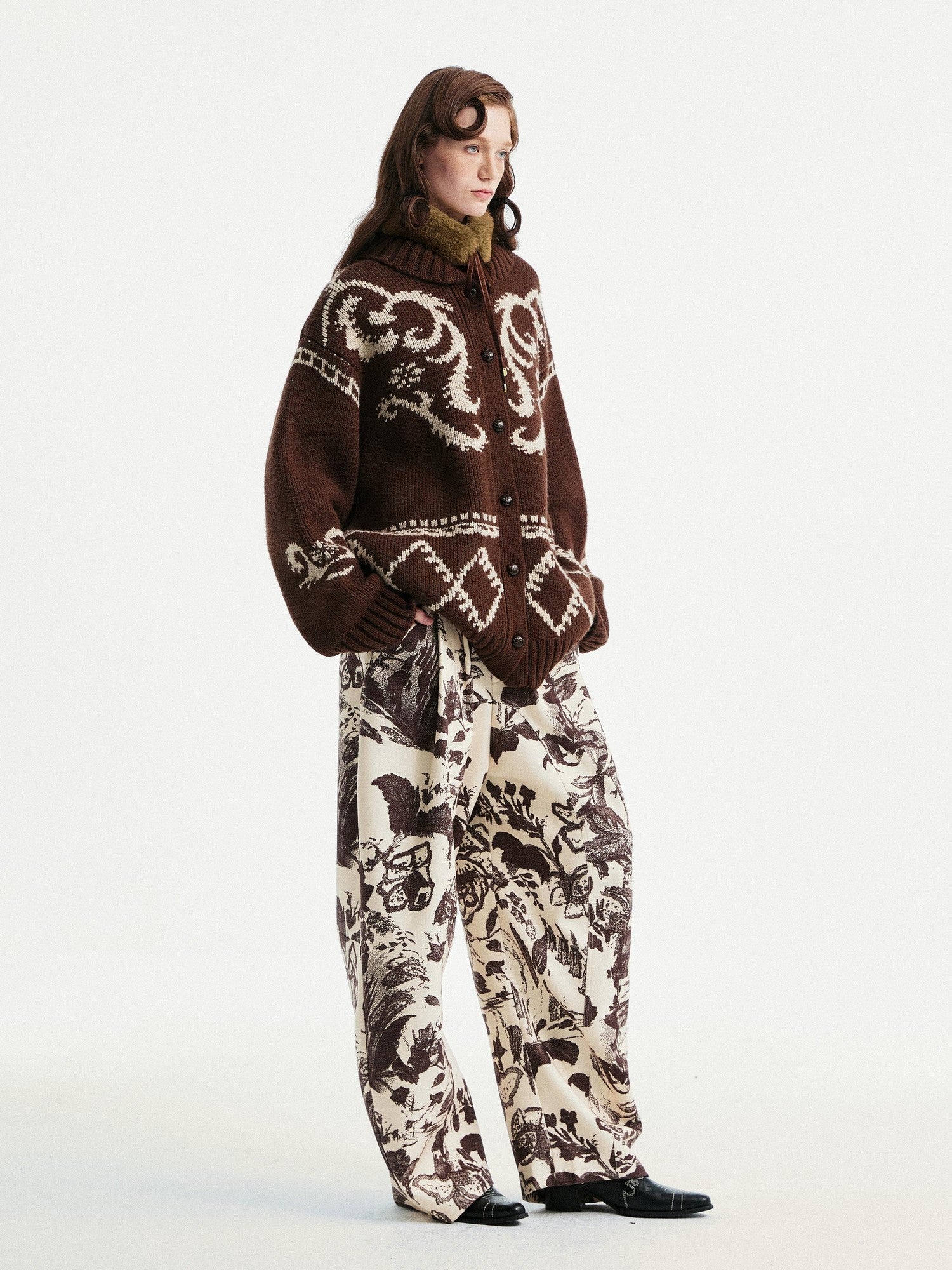YOSHUYUKI Beige Floral Print Curved Cut Women&