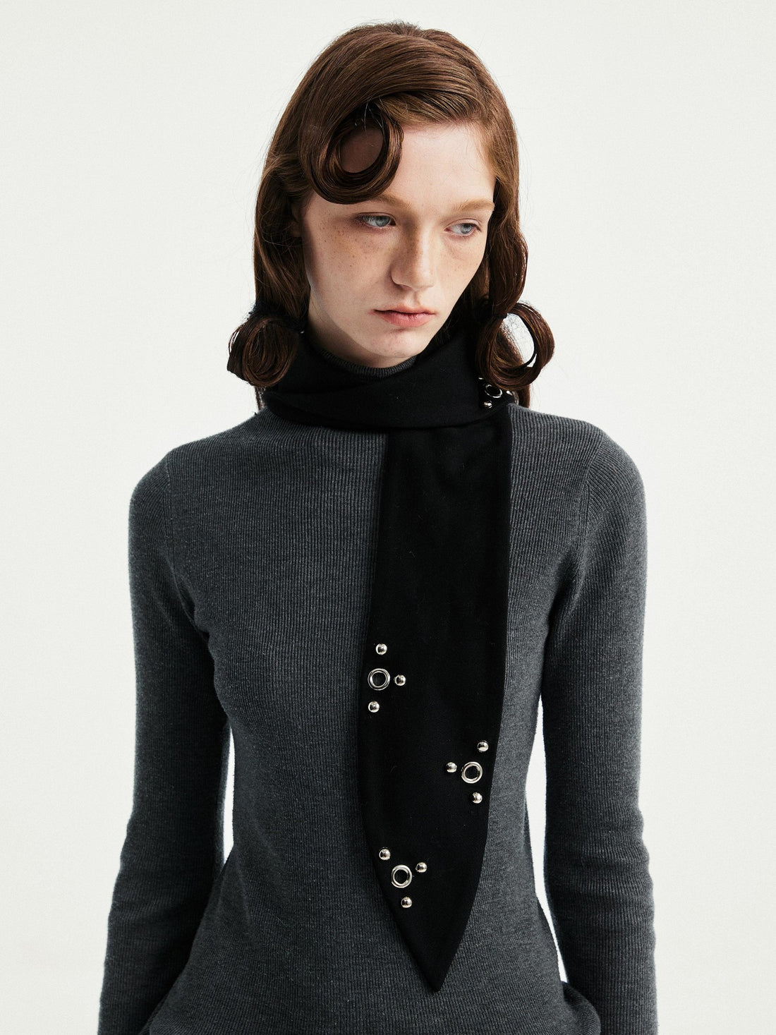 YOSHUYUKI Black Rabbit Ear Eyelet Rivet Detail Women&