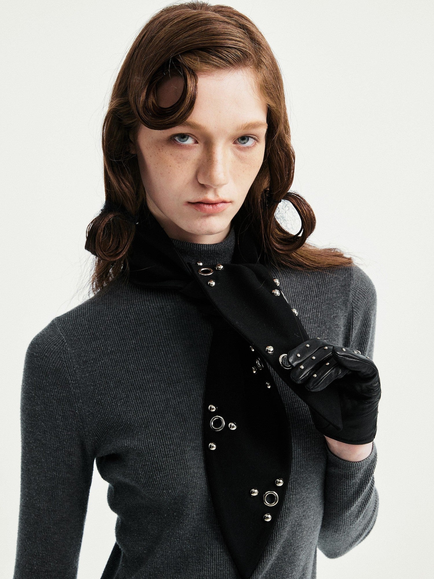 YOSHUYUKI Black Rabbit Ear Eyelet Rivet Detail Women&