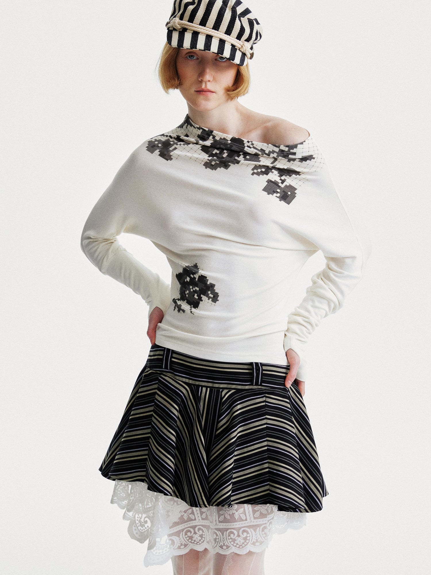 YOSHUYUKI Pixel Floral Off Shoulder Top