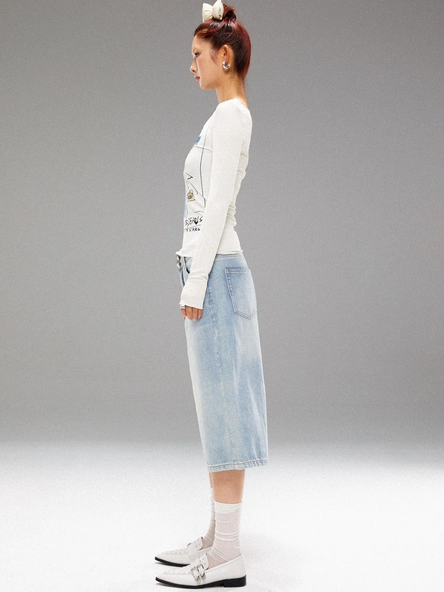 Washed Blue Denim Mid Shorts With Metal Rivets