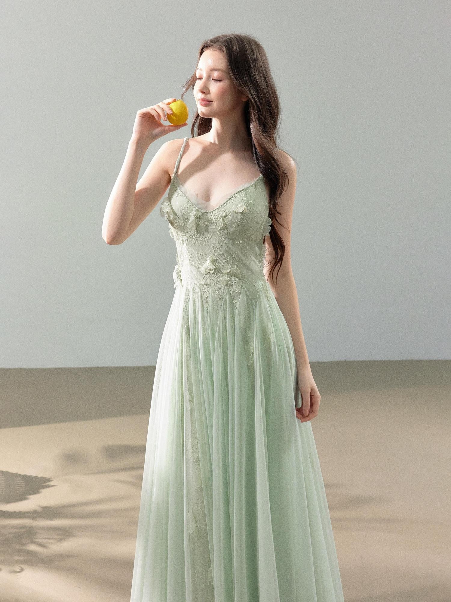 YZZI HE 3d Floral Tulle Splice Lace V-neck Women&