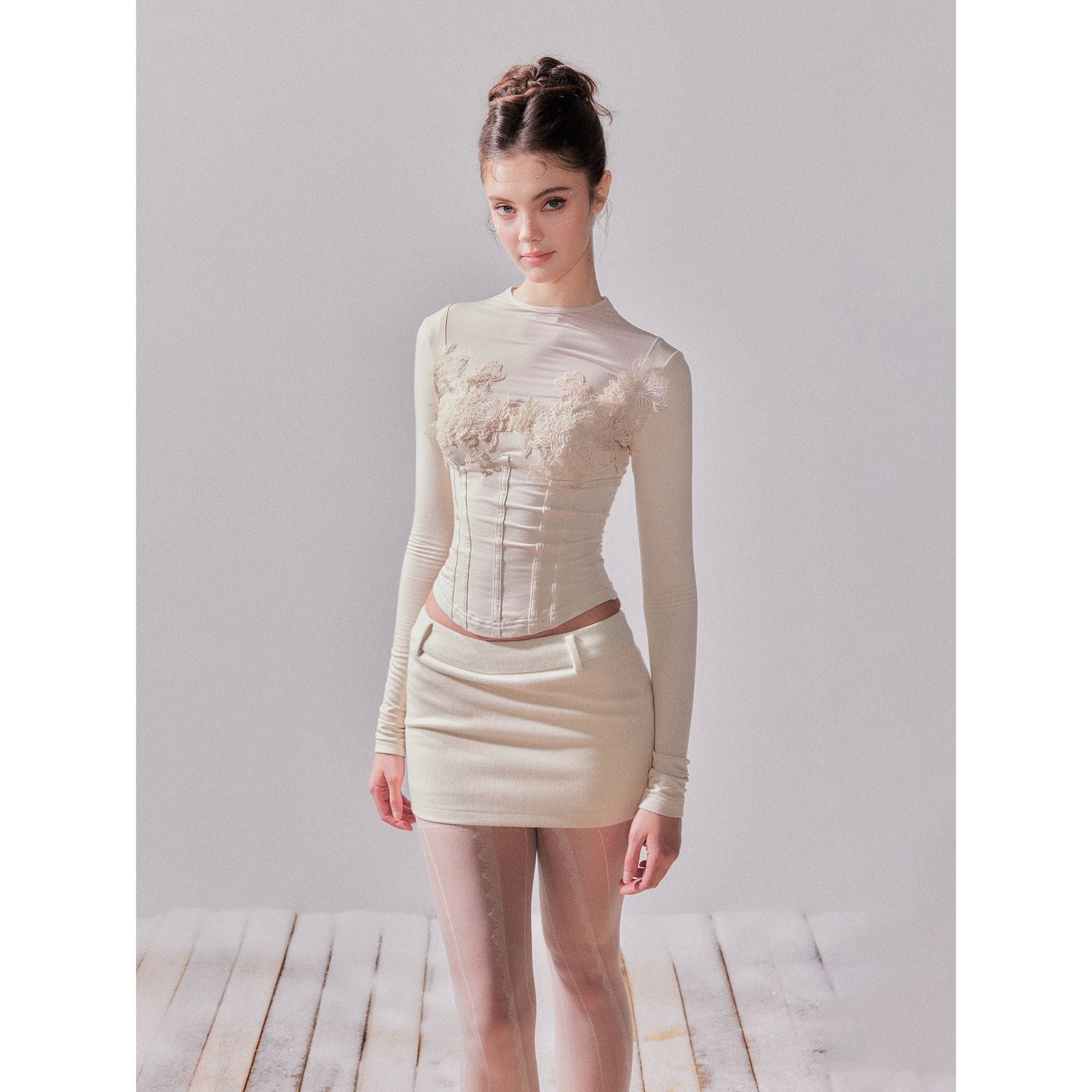 YZZI_HE_Almond_Lace_Slim_Fit_Round_Neck_Women&