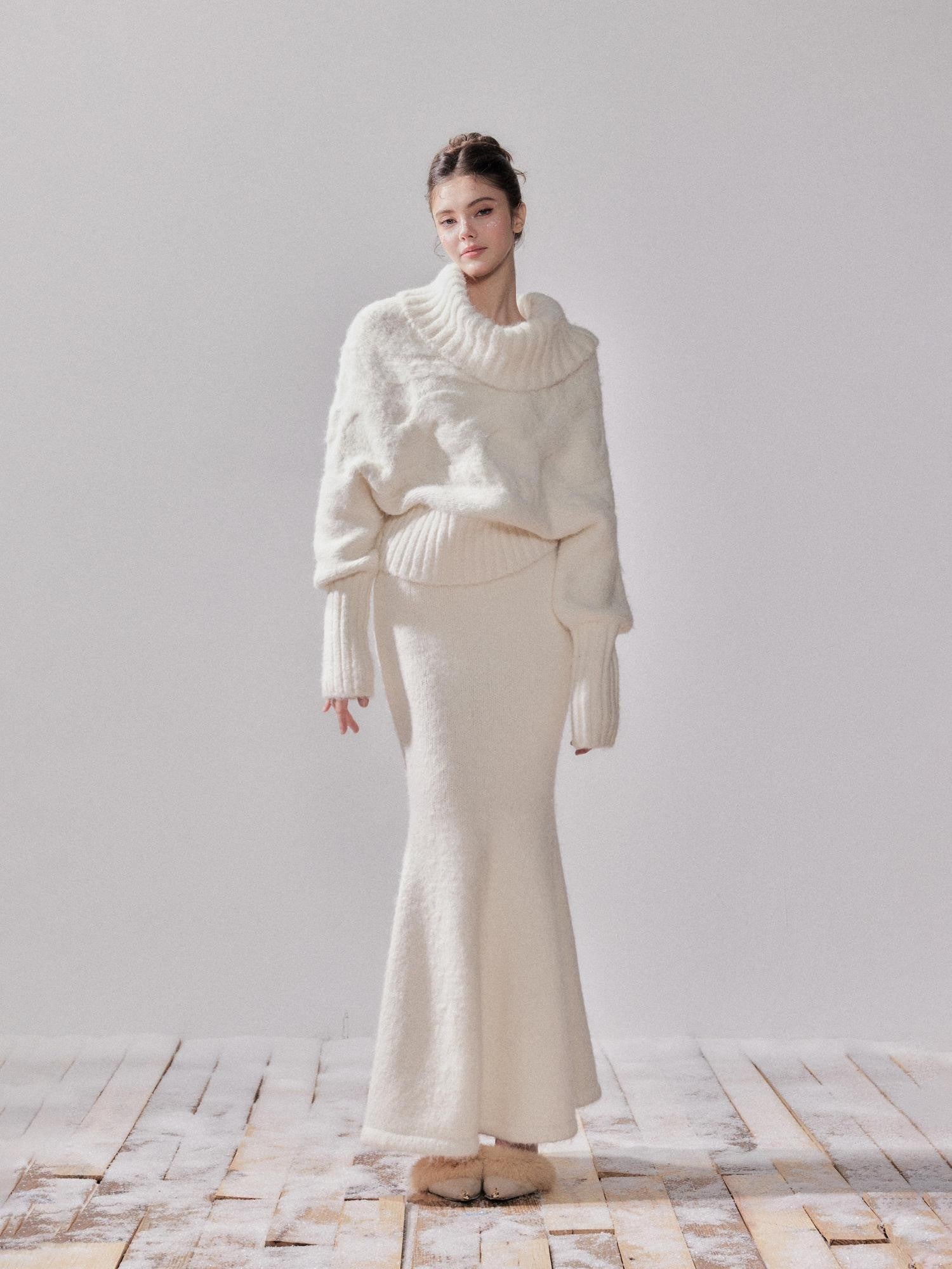 YZZI HE Foldover Neck Off Shoulder Batwing Women&
