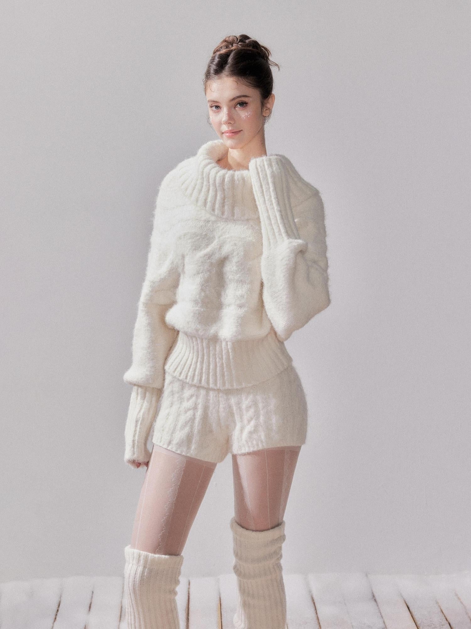 YZZI HE Foldover Neck Off Shoulder Batwing Women&