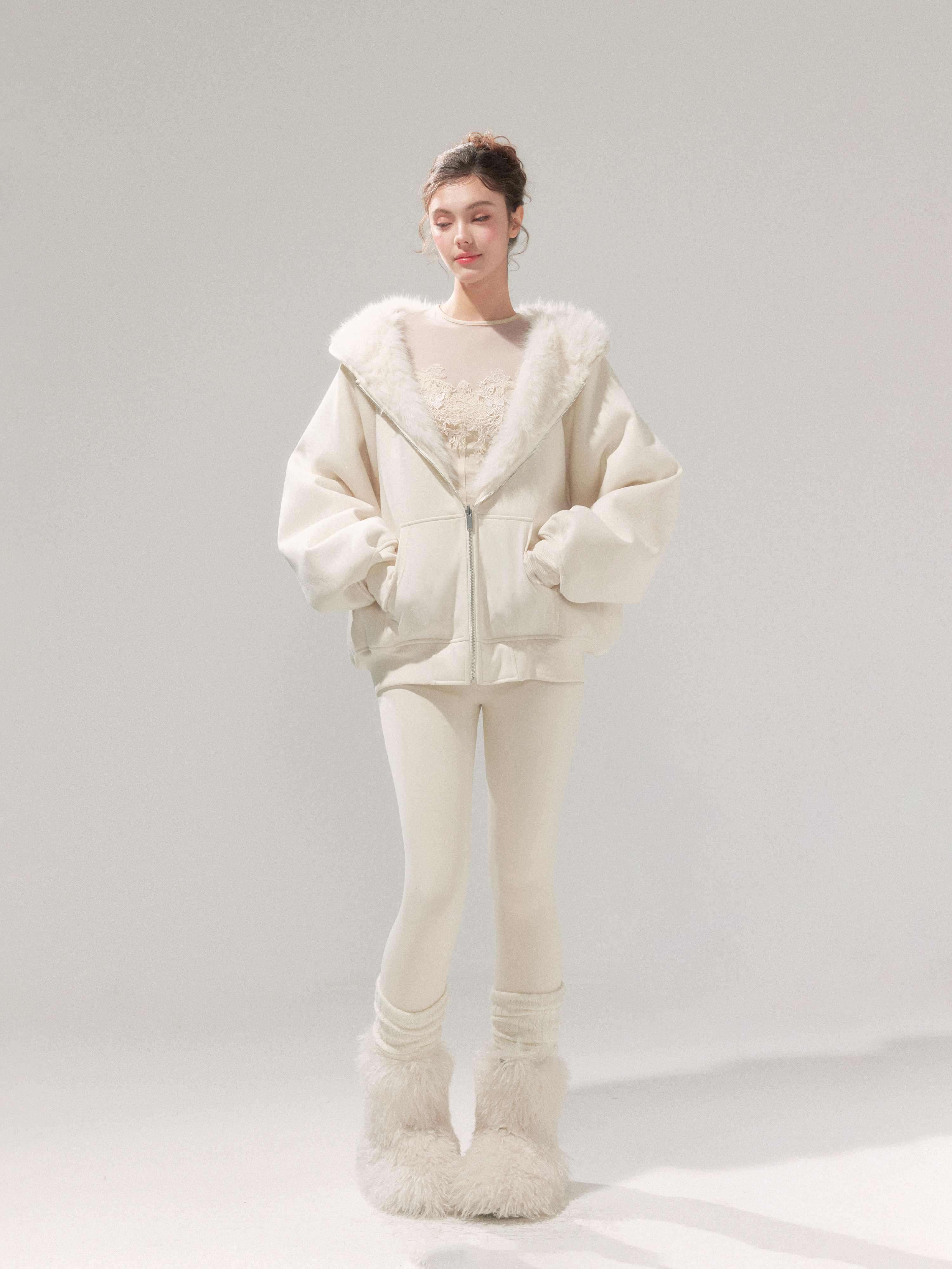 YZZI_HE_Gardenia_White_Reversible_Hooded_Fuzzy_Women&