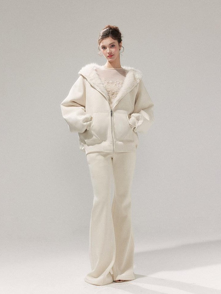 YZZI HE Gardenia White Reversible Hooded Fuzzy Women&