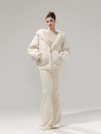 YZZI HE Gardenia White Reversible Hooded Fuzzy Women&