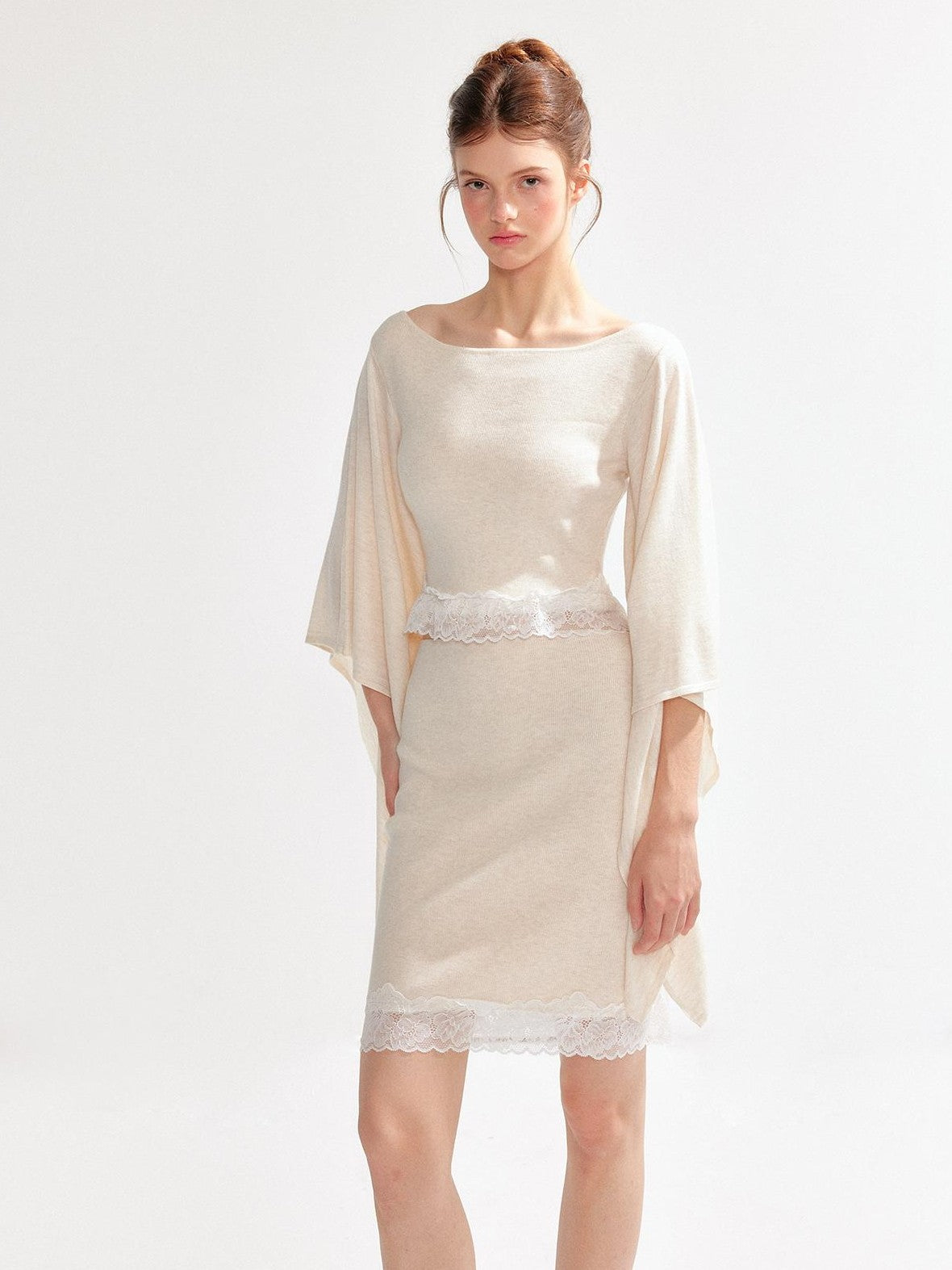 YZZI HE Irregular Bell Sleeve Lace Panel Women&