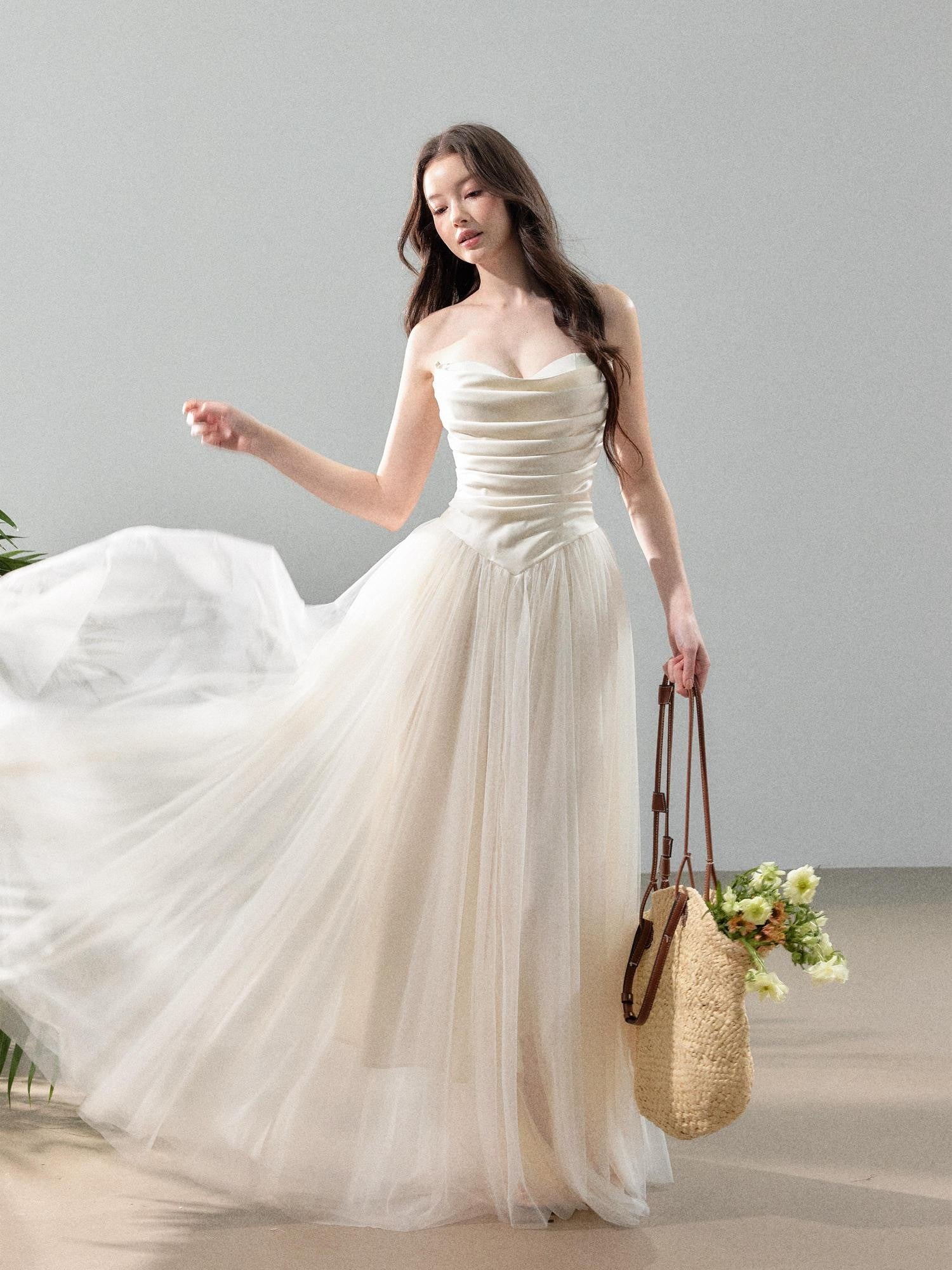 YZZI HE Ivory Satin Splice Voluminous Tulle Women&
