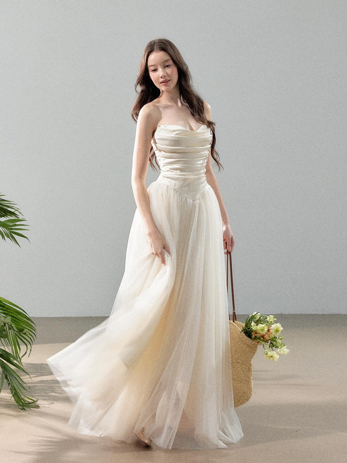 YZZI HE Ivory Satin Splice Voluminous Tulle Women&