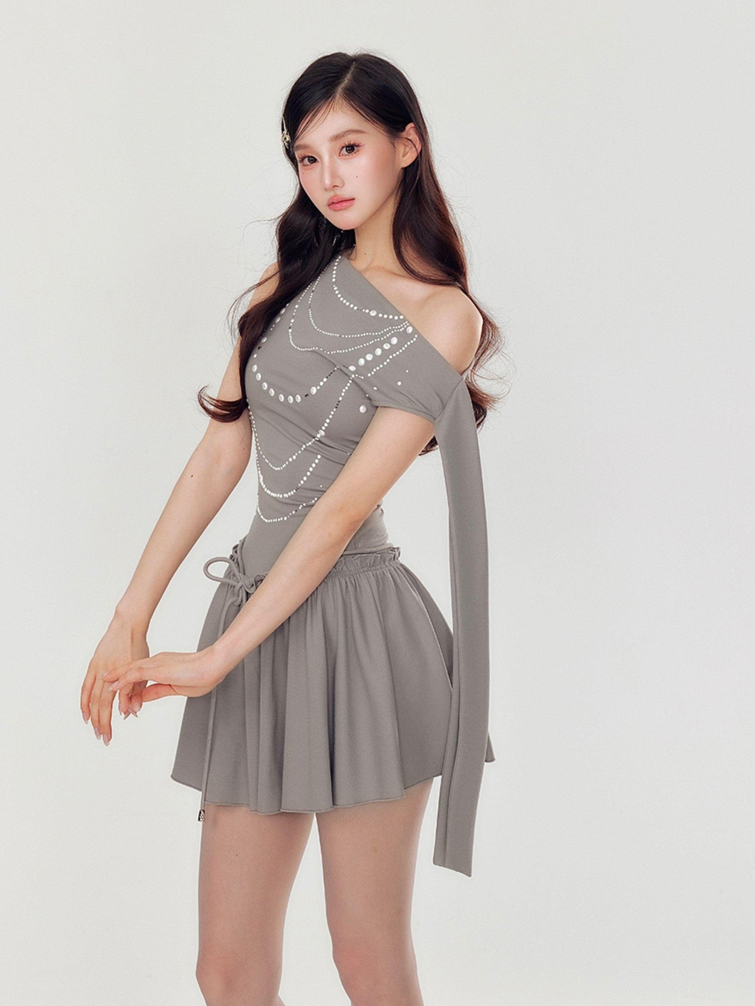 YZZI HE Pearl Rhinestone One Shoulder Puff Women&