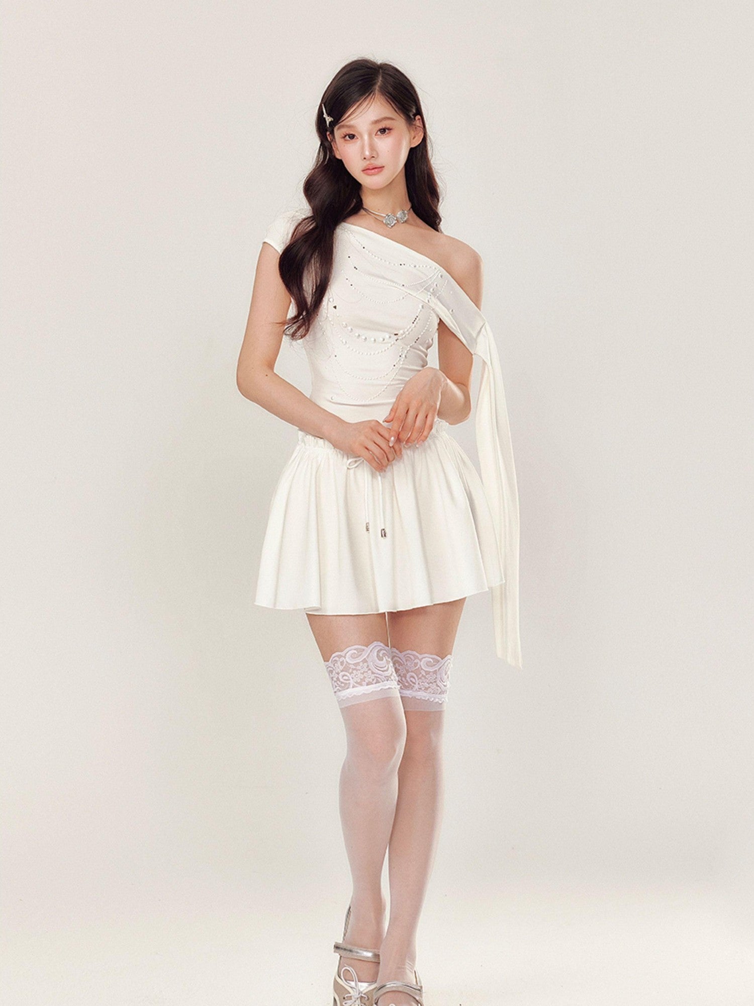 YZZI HE Pearl Rhinestone One Shoulder Puff Women&