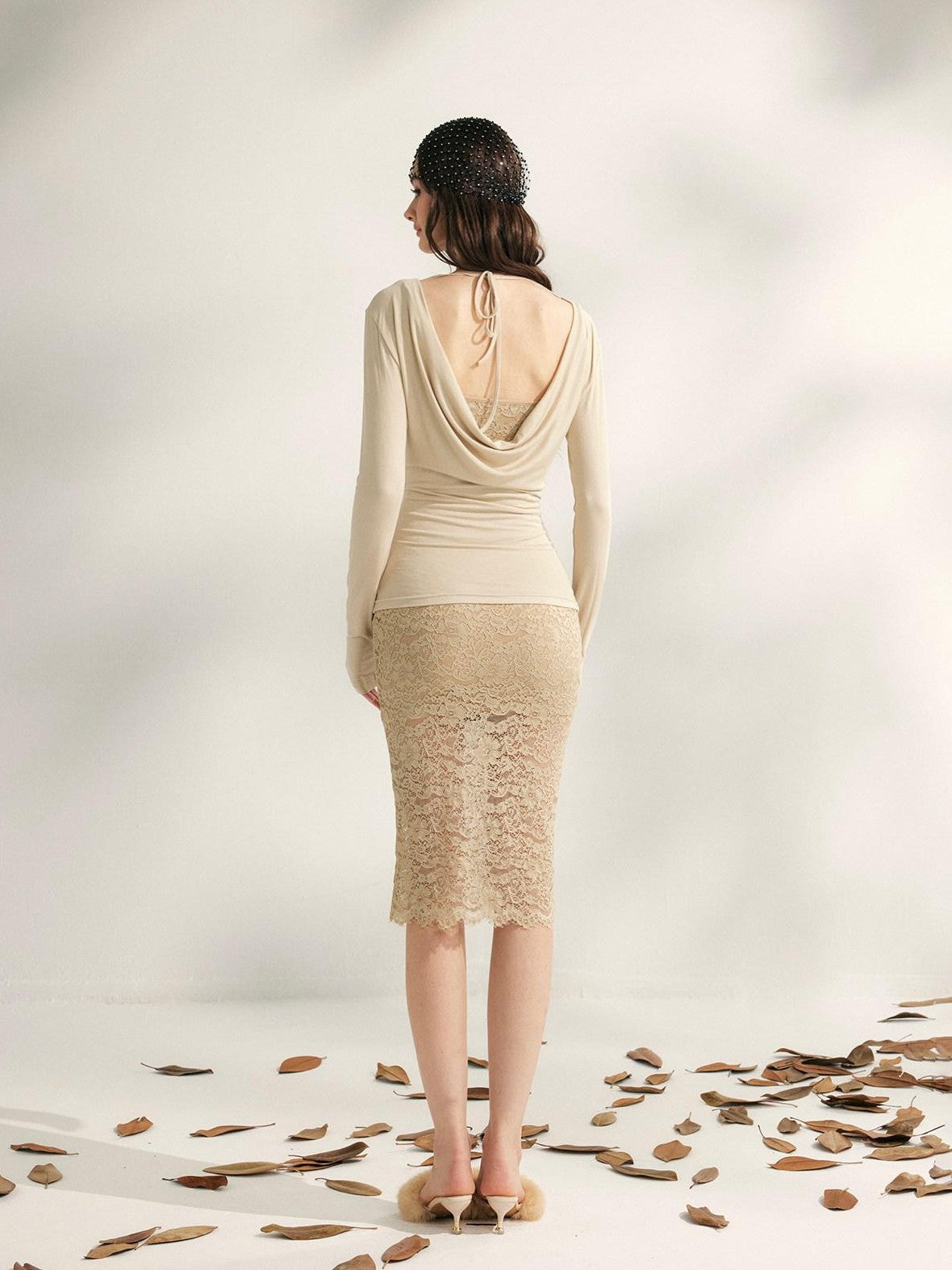 YZZI HE Pleated Crossover V-neck Cinched Waist Women&