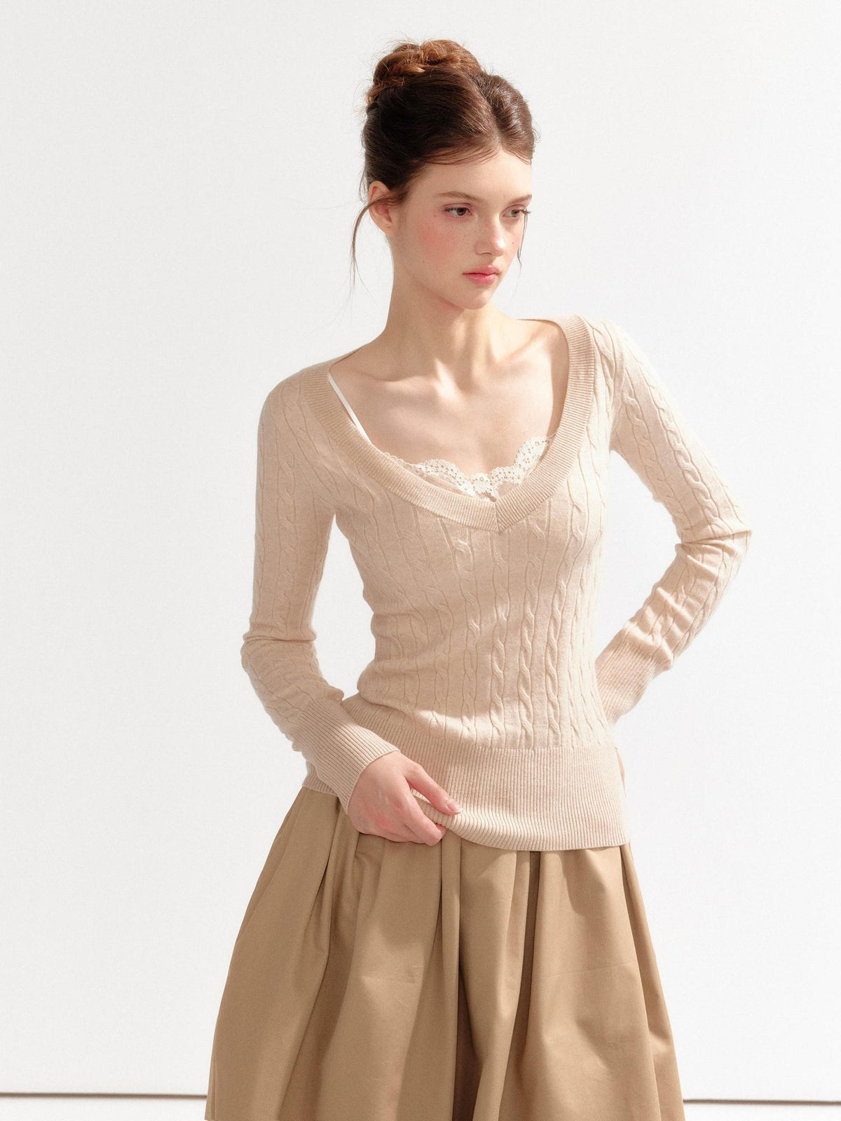 YZZI HE V-neck Cable Knit Slim Fit Preppy Style Women&