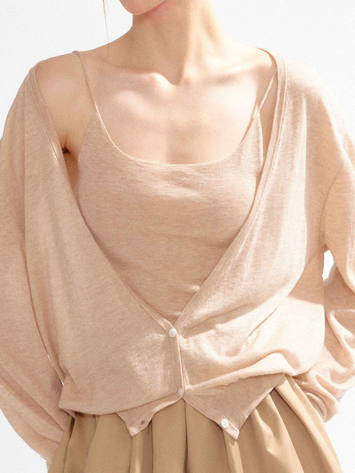 YZZI_HE_V-neck_Long_Sleeve_Two_Piece_Slim_Fit_Women&