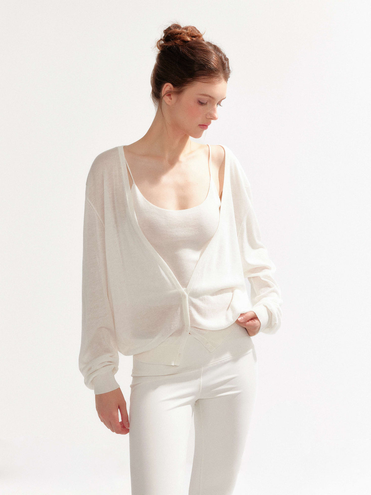 YZZI_HE_V-neck_Long_Sleeve_Two_Piece_Slim_Fit_Women&