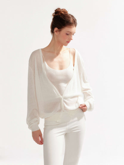 YZZI_HE_V-neck_Long_Sleeve_Two_Piece_Slim_Fit_Women&