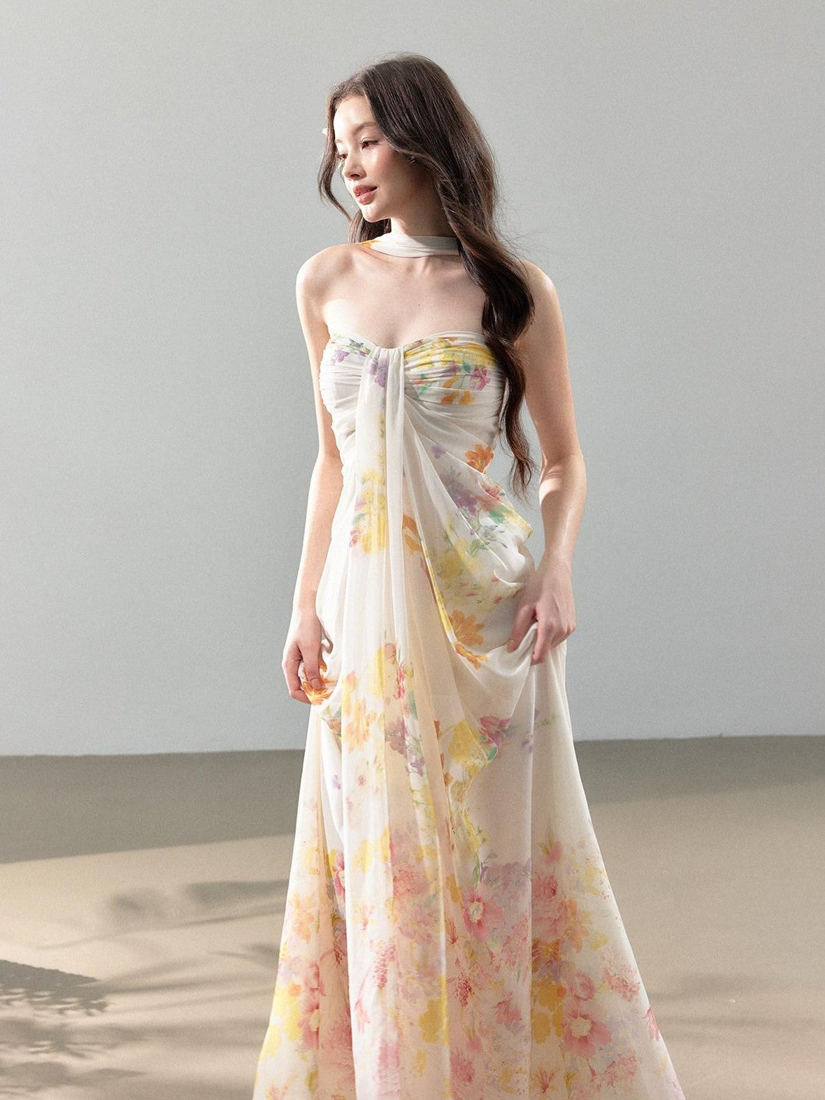 YZZI HE White Floral Halter Bandeau Women&