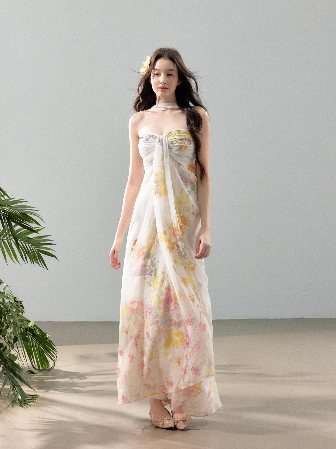 YZZI HE White Floral Halter Bandeau Women&