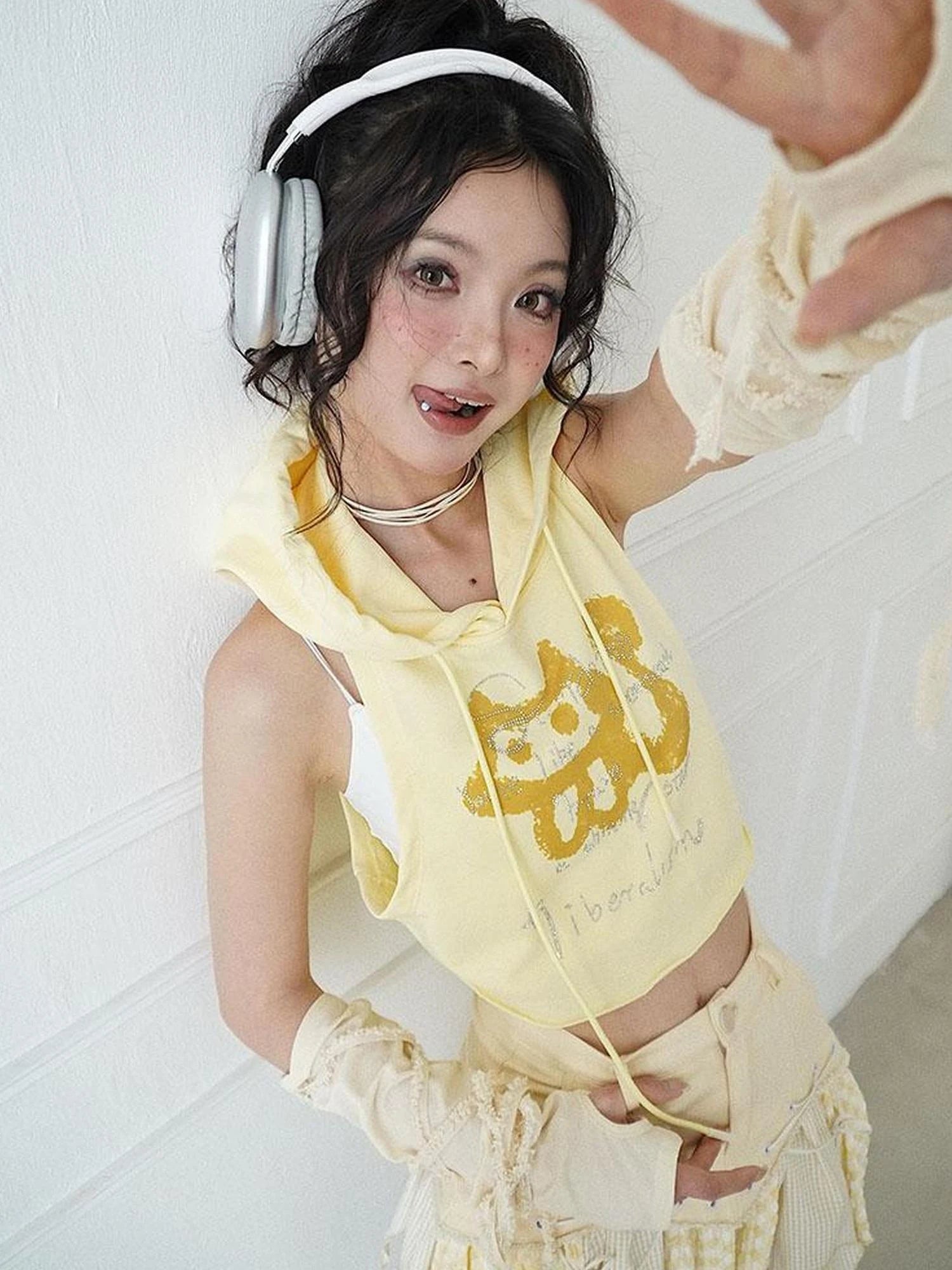 Yellow Hooded Sweatshirt Vest With Rhinestone Print Two Piece Set