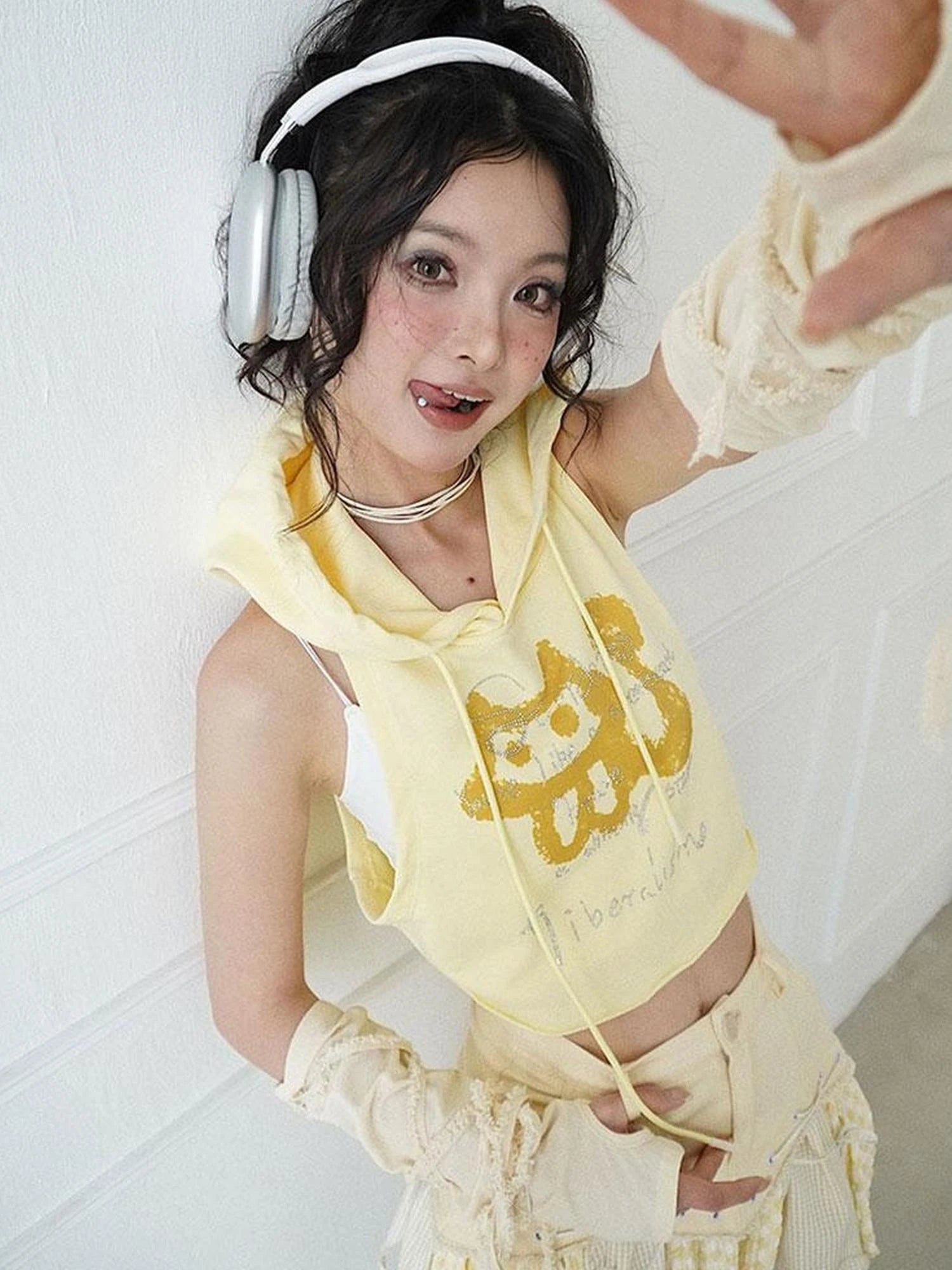 Yellow Hooded Sweatshirt Vest With Rhinestone Print Two Piece Set