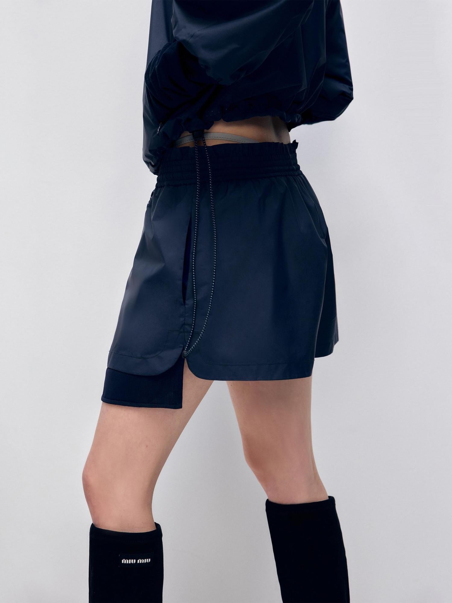 RUN TO THE FUTURE Pocketed Elastic Waist Vintage Wide Leg Loose Office Polyester Short Trousers