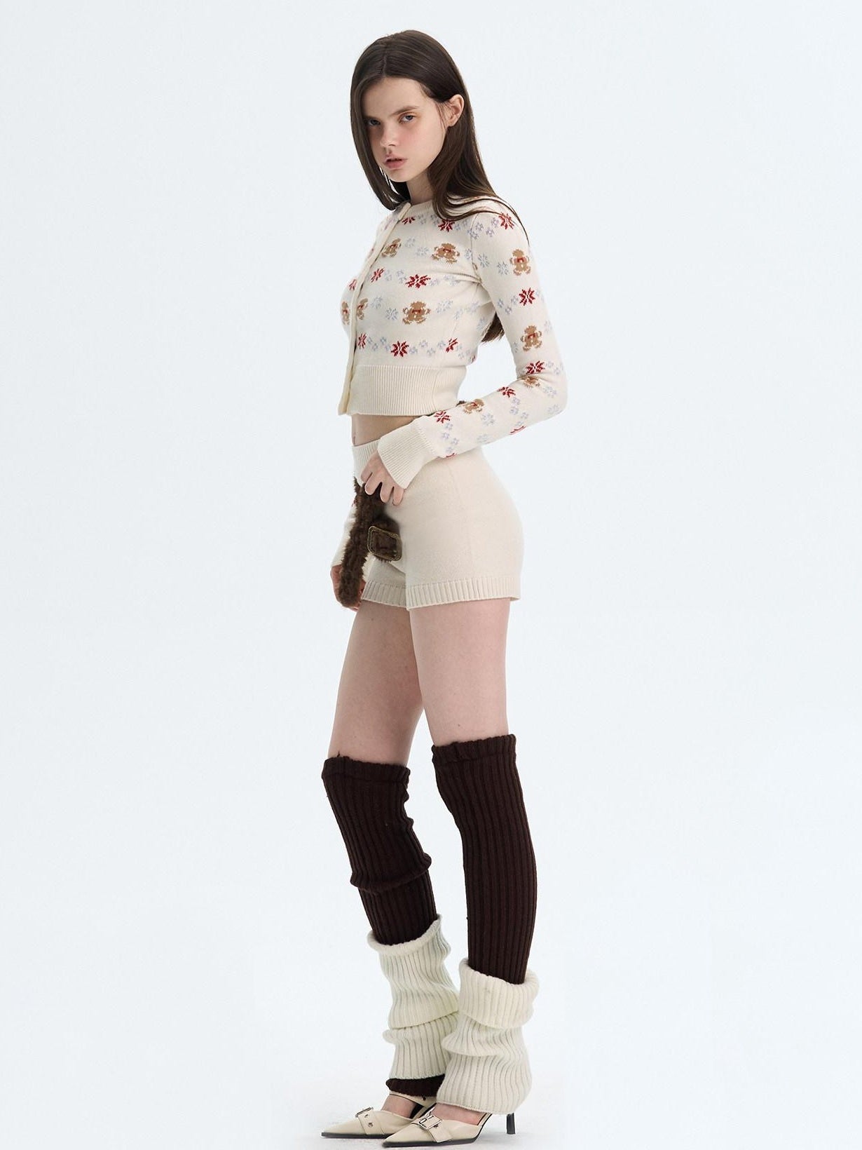 The NeverMore Cashmere Blend Bear Jacquard Cute Slim Cropped Crewneck Knitwear Cardigans