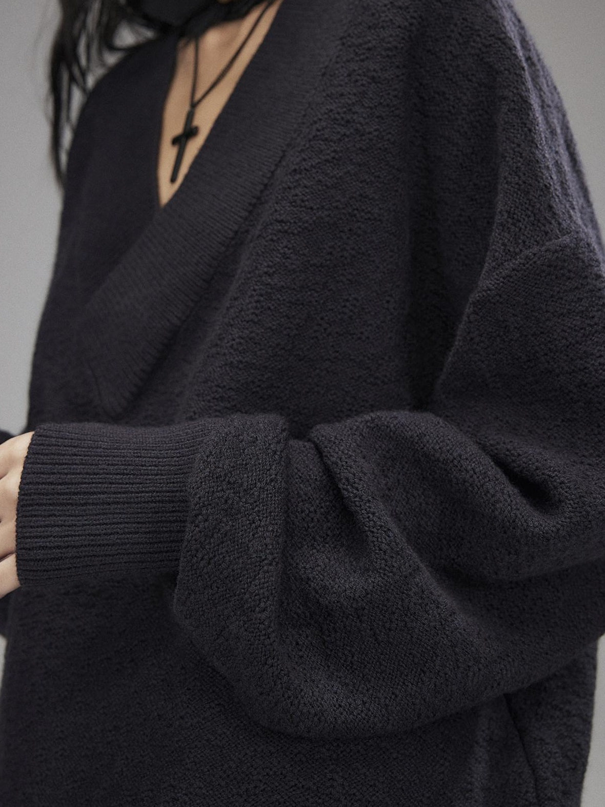 Low pixel Knitted Wool Blend Loose Street Style Women Two Piece Set Navy Mini Shorts