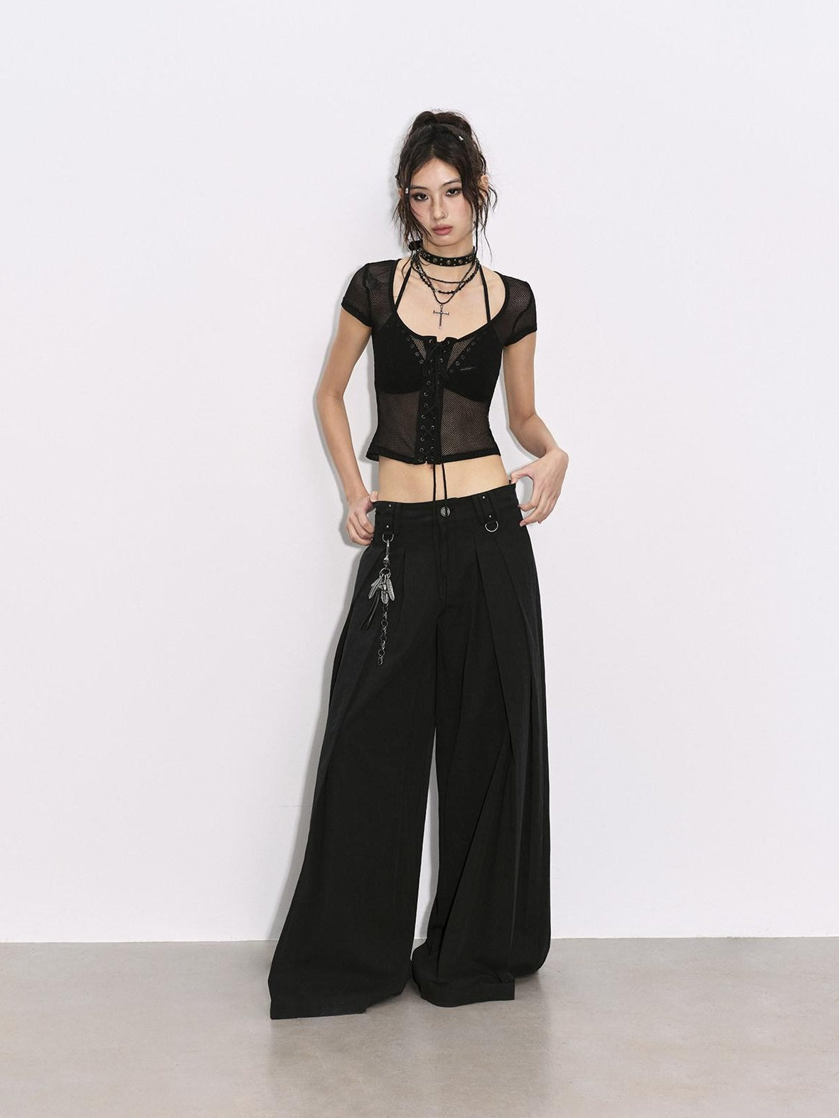 Low pixel Comfortable 100% Cotton Sexy Studded Halter Cropped Beach Solid Black Bikini