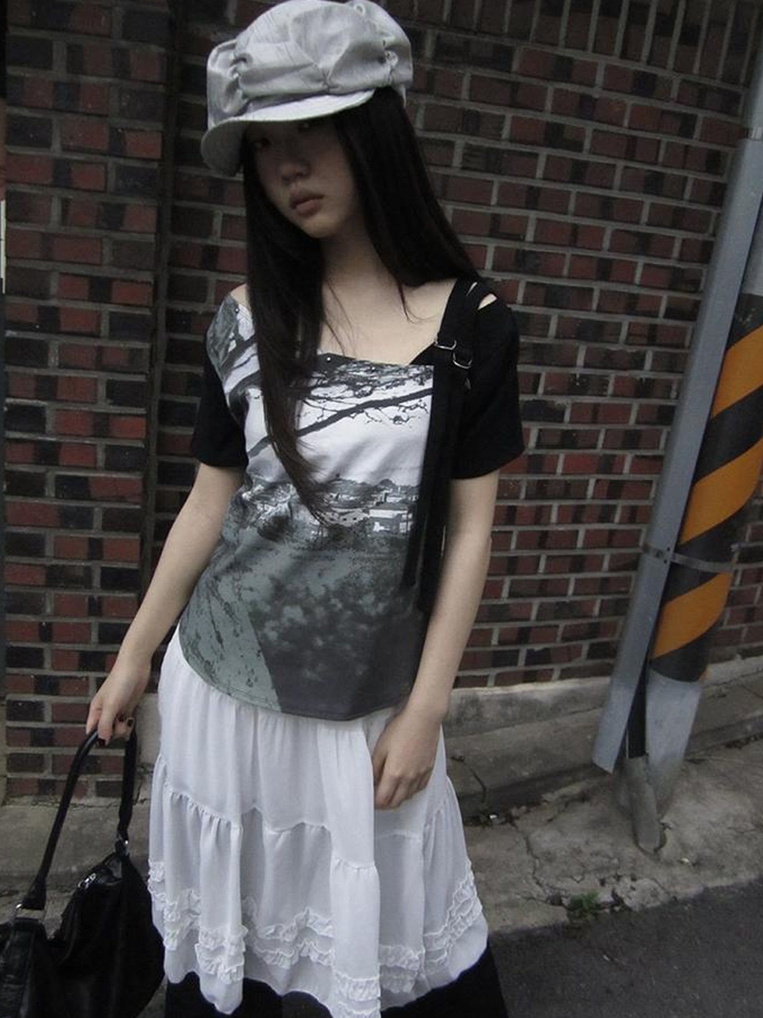 Updateang project Asymmetric Shoulder Color Block Print Tee