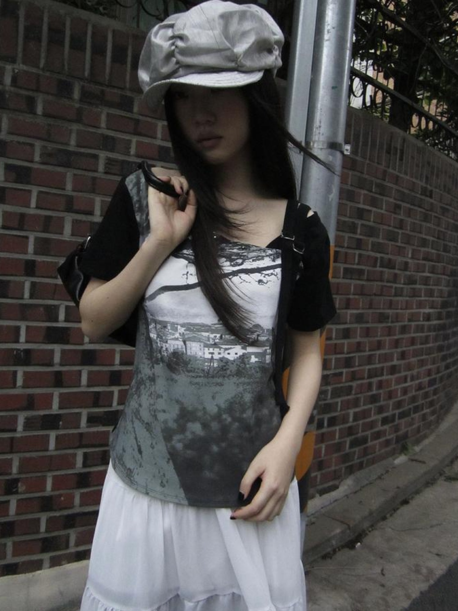 Updateang project Asymmetric Shoulder Color Block Print Tee