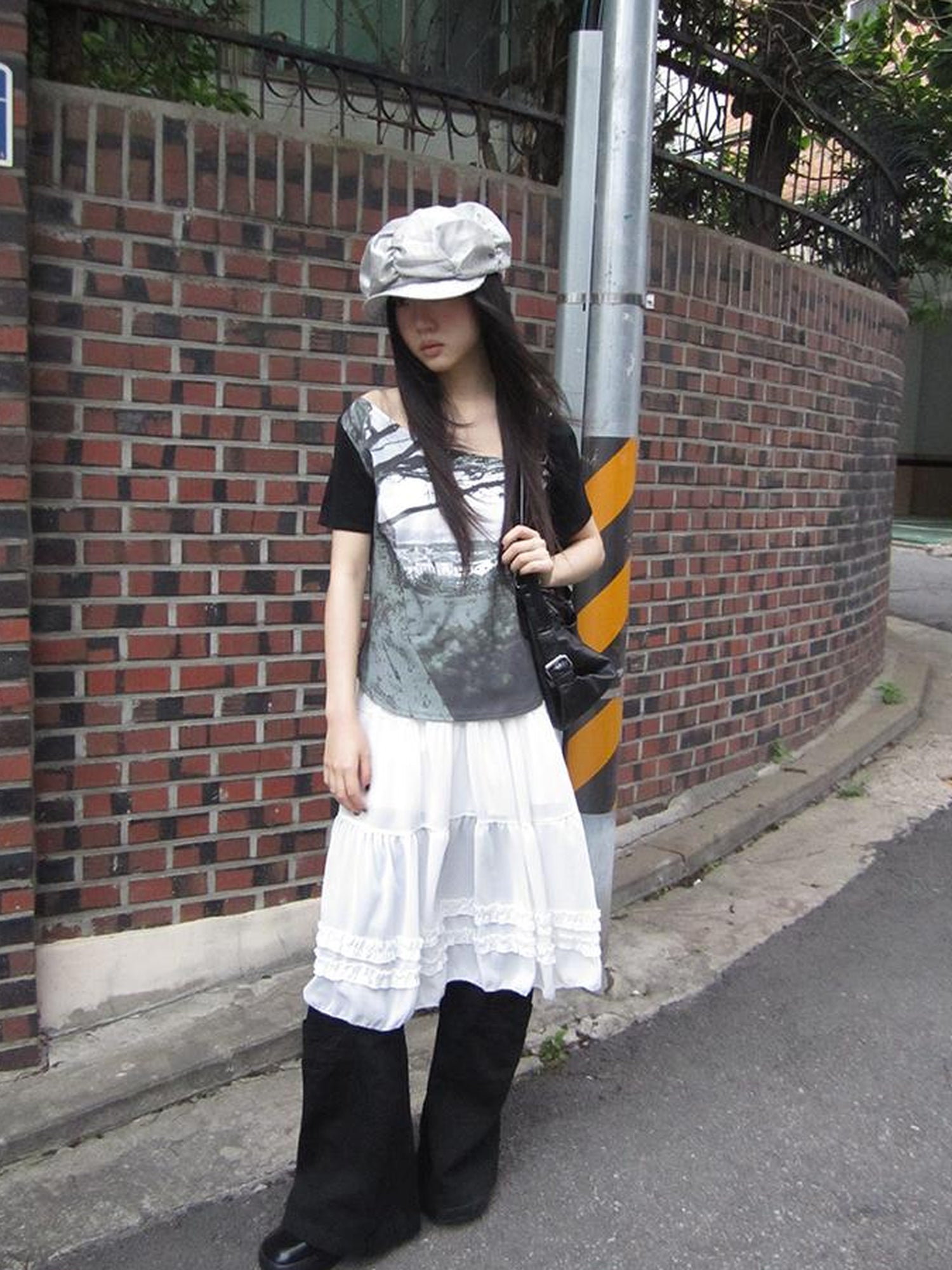Updateang project Asymmetric Shoulder Color Block Print Tee