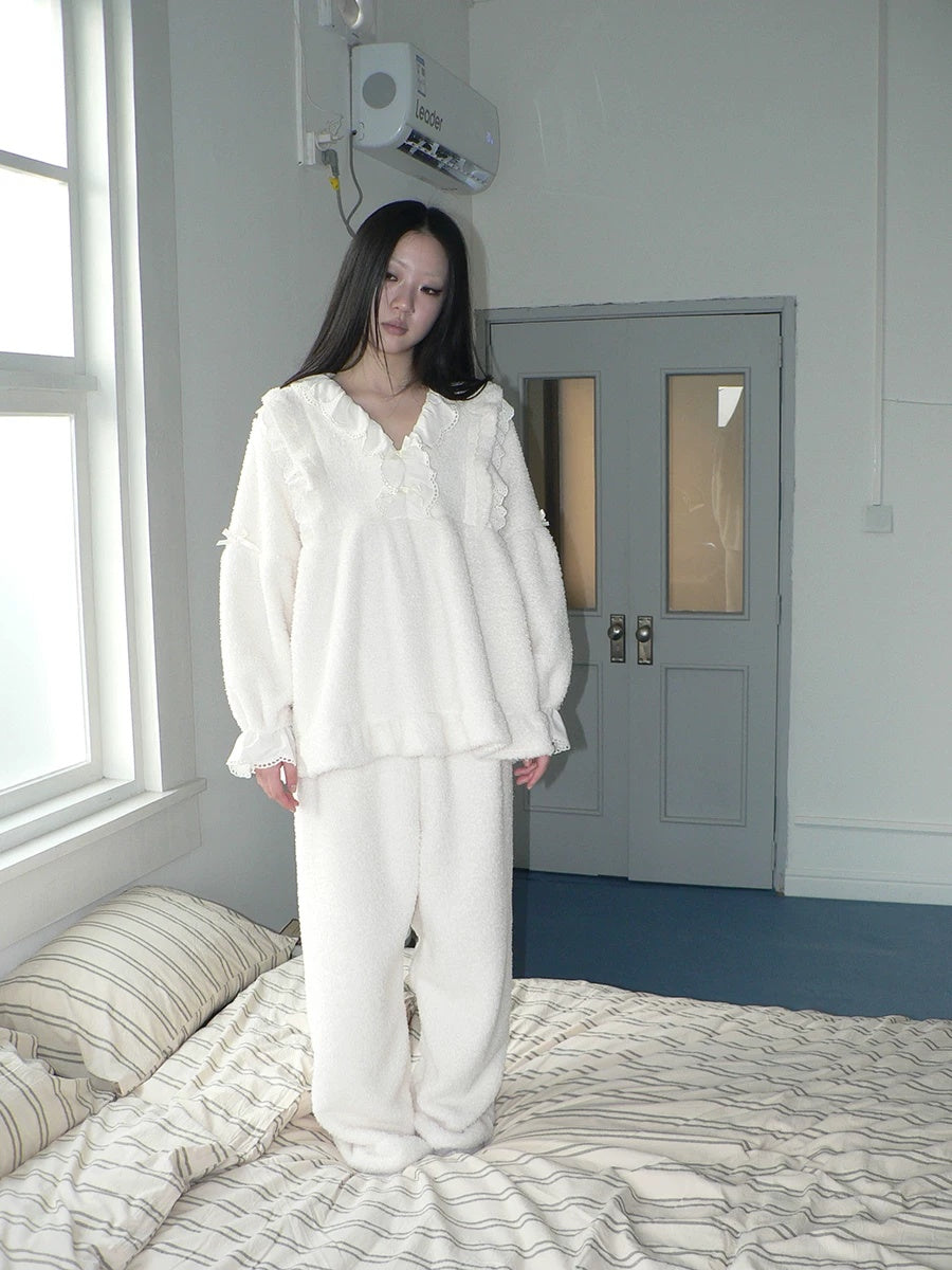 ang project Cozy Coral Fleece Loose Fit V Neck Long Sleeve Women Home Beige Two Piece Suit