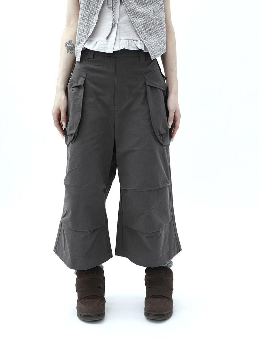 ang project Dark Gray Cropped Pleated Pocket Cargo Women&