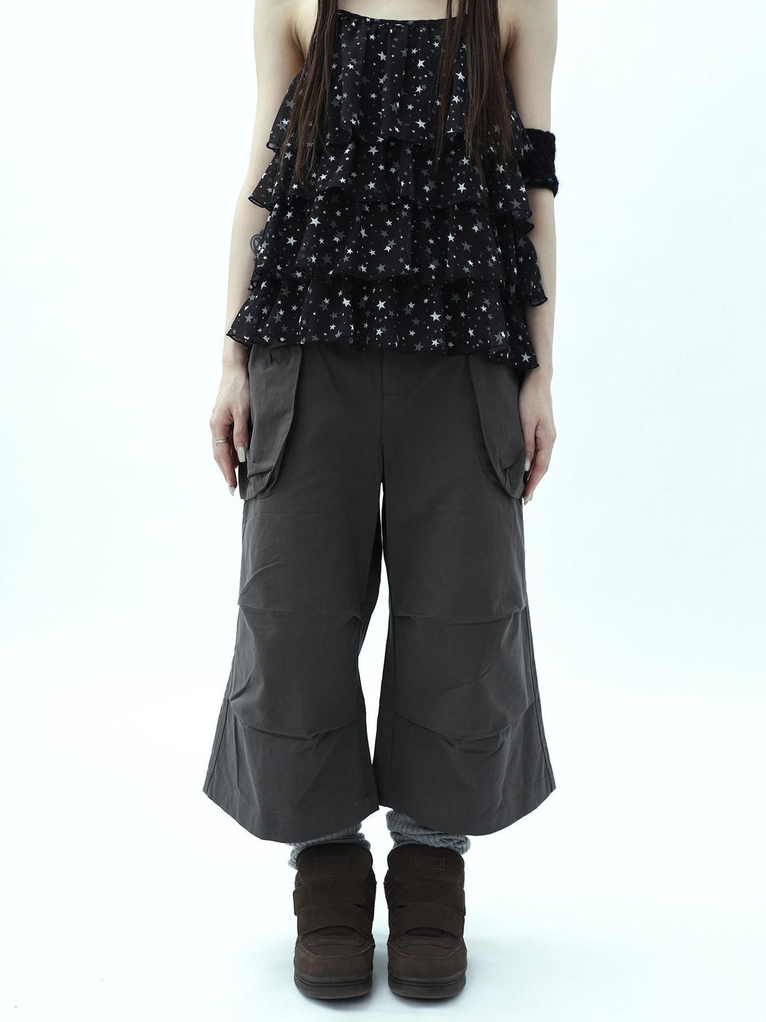 ang project Dark Gray Cropped Pleated Pocket Cargo Women&