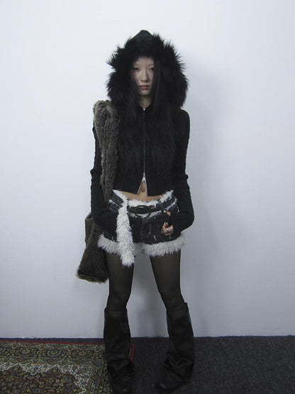 ang project Distressed Denim Shorts With Frayed Hem And Fur Trim