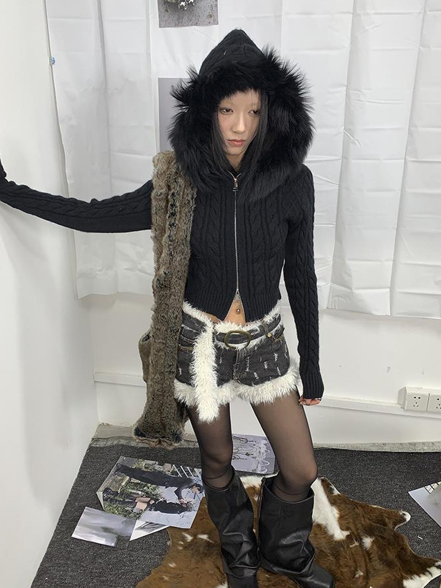 ang project Distressed Denim Shorts With Frayed Hem And Fur Trim