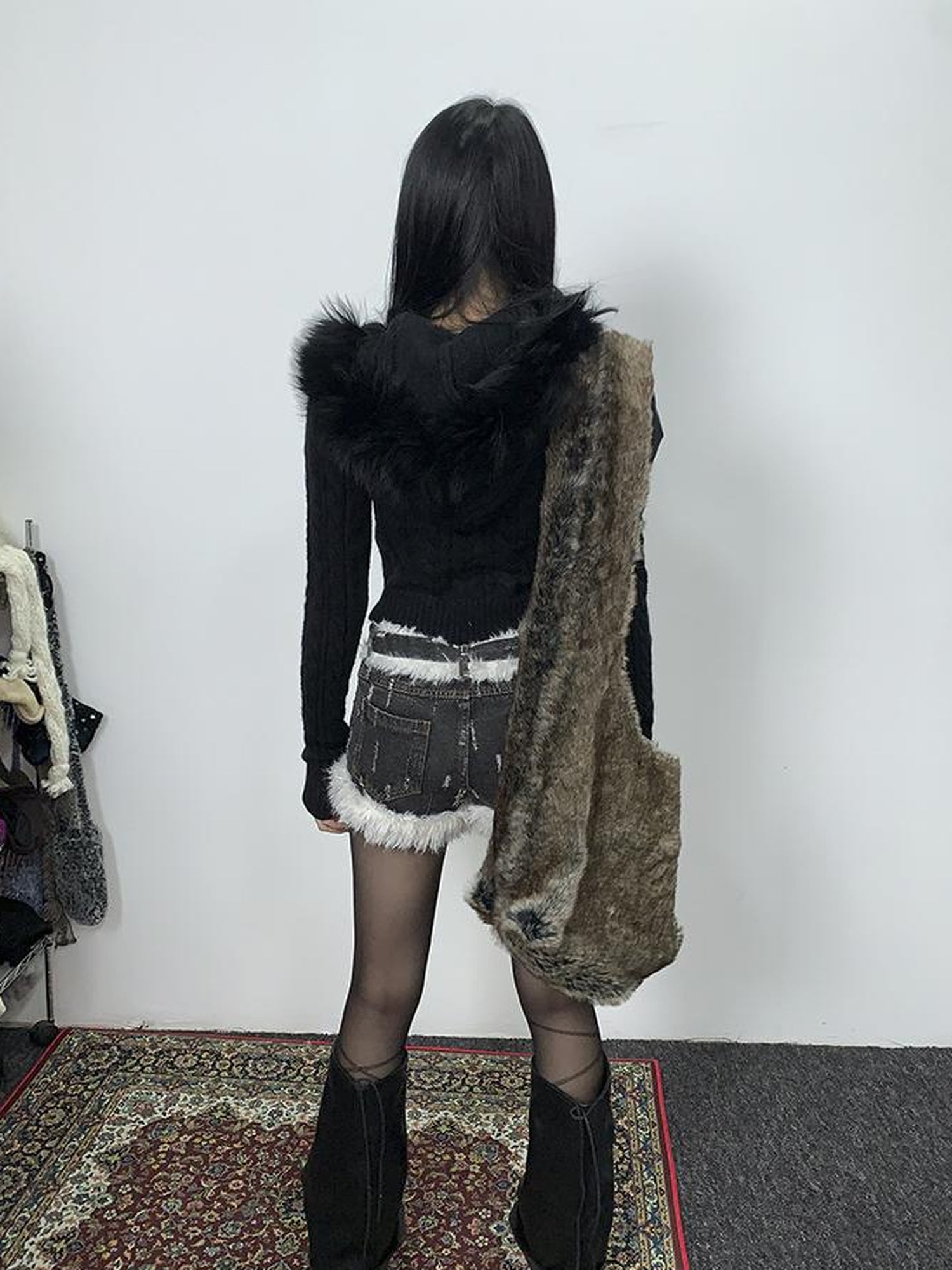 ang project Distressed Denim Shorts With Frayed Hem And Fur Trim