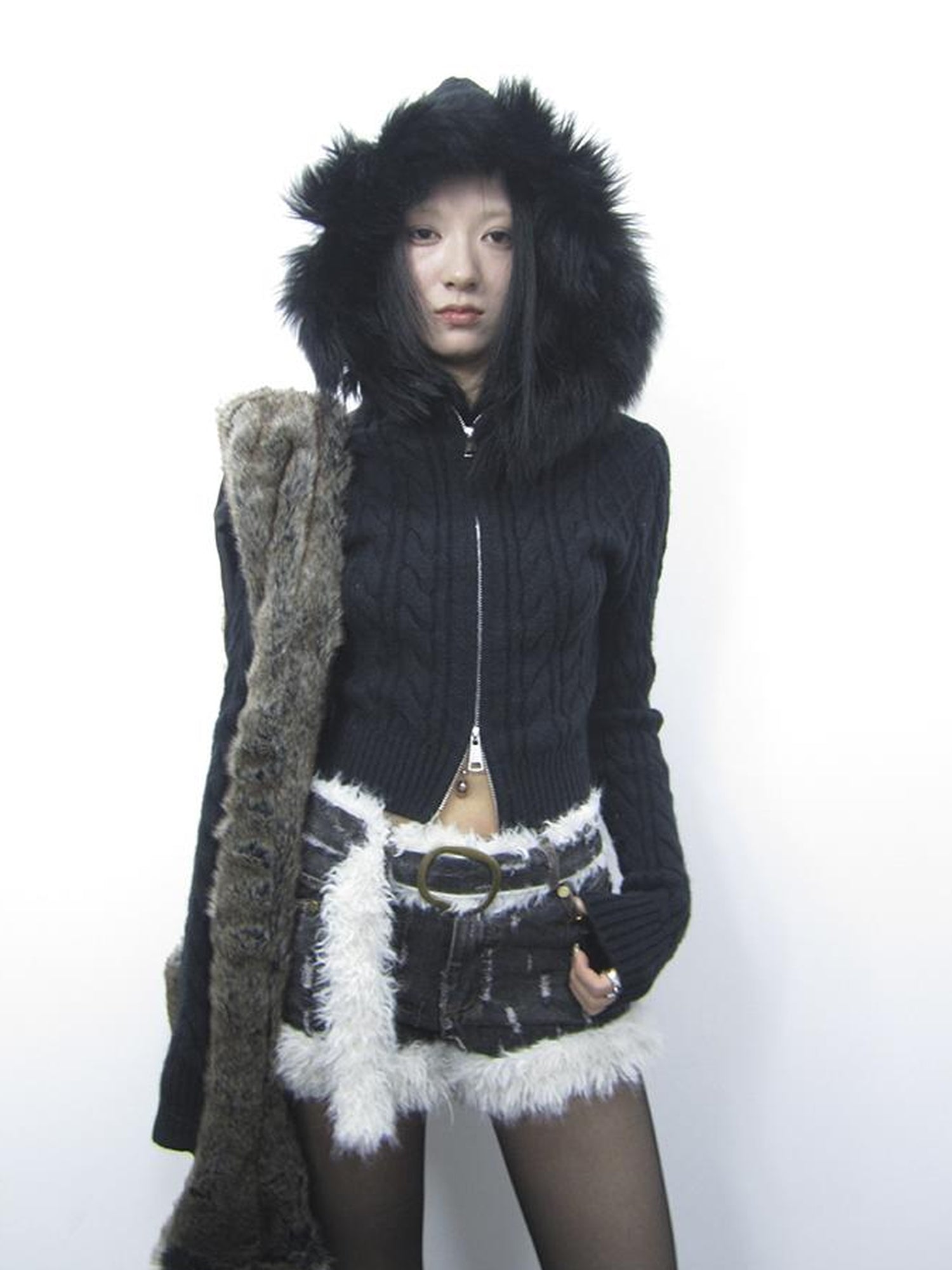 ang project Distressed Denim Shorts With Frayed Hem And Fur Trim