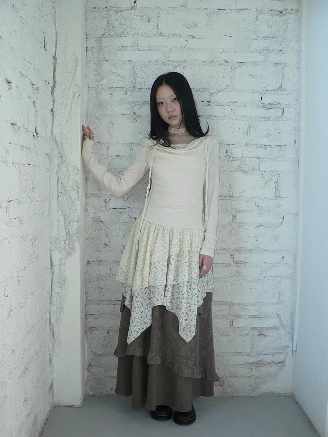 ang project Floral Lace Spliced Asymmetrical Hem Blouse T-shirt