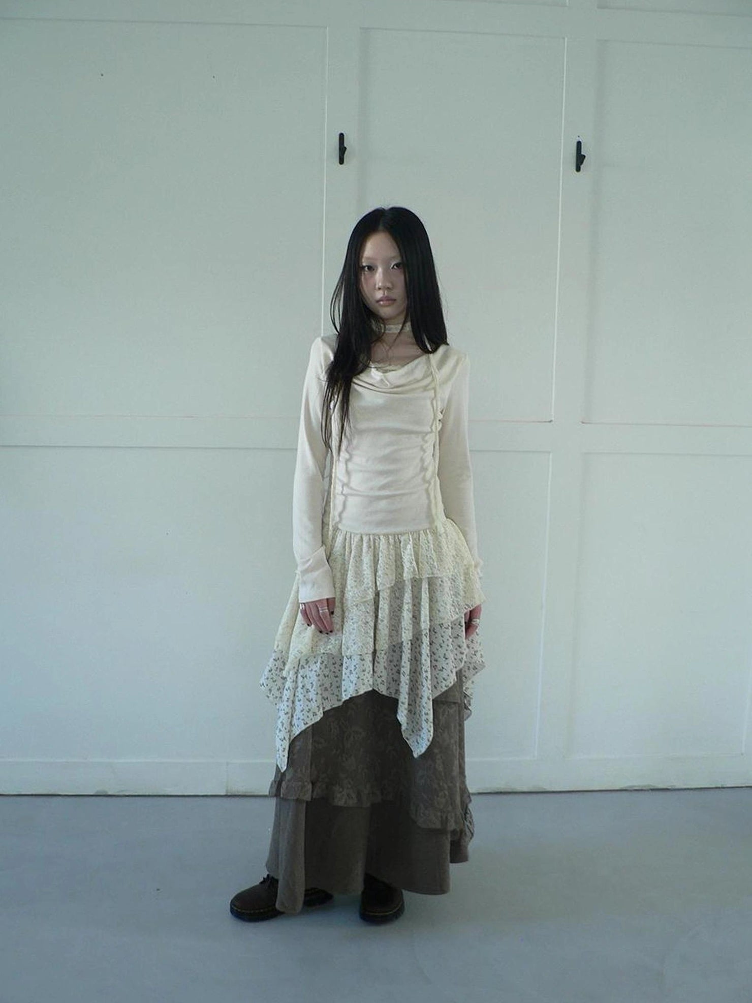 ang project Floral Lace Spliced Asymmetrical Hem Blouse T-shirt