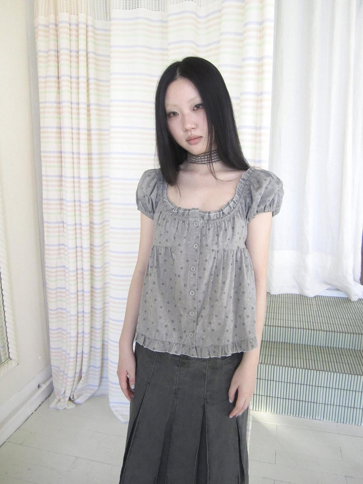 ang project Grey Floral Square Neck Puff Sleeve Ruffle Button Women&