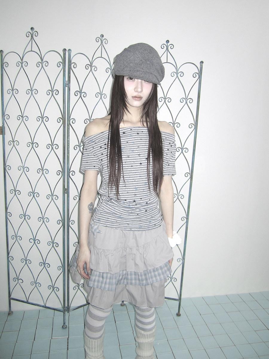 ang project Grey Striped Star Print Stacked Neck Women&
