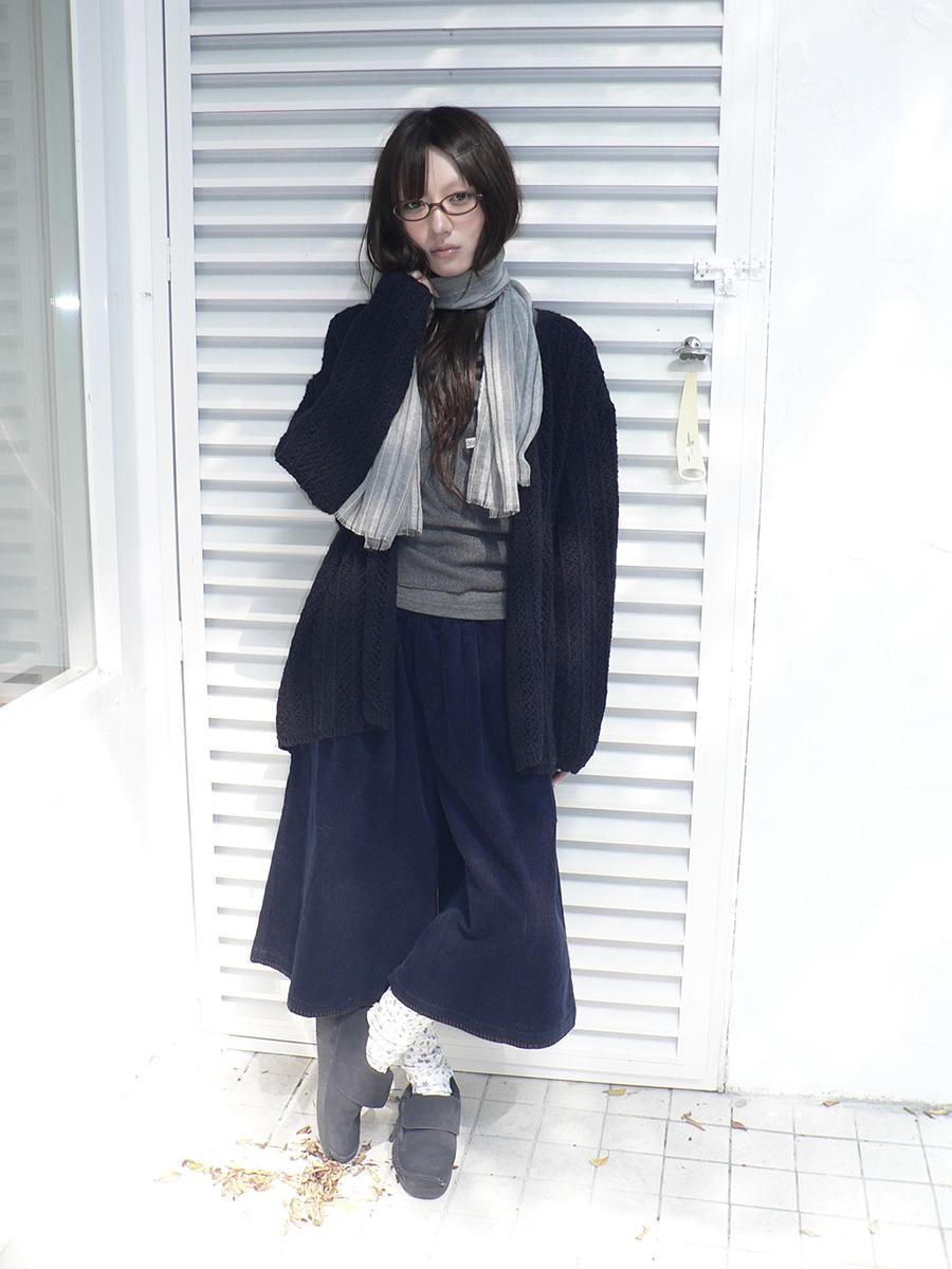 ang project Hollow Out Loose Fit V-neck Knit Women&