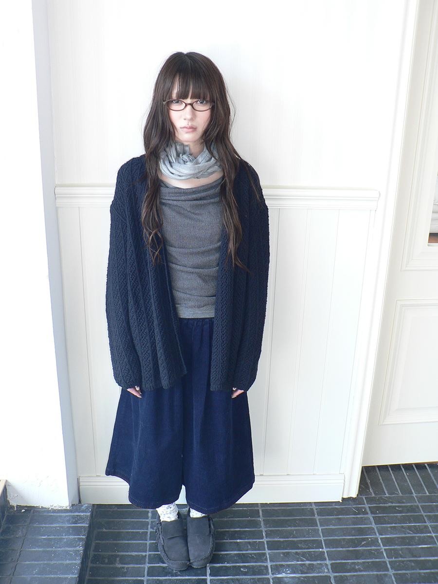 ang project Hollow Out Loose Fit V-neck Knit Women&