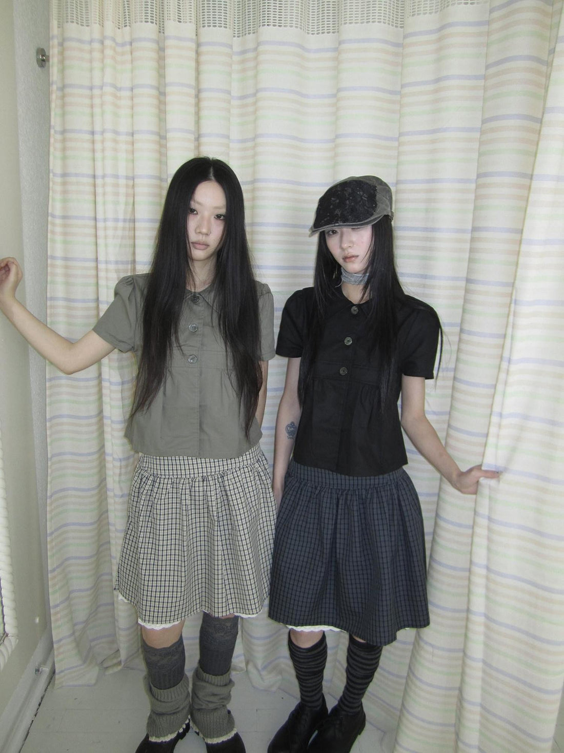 ang project Korean Pleated Three Button Collared Short Sleeve Cropped Women&