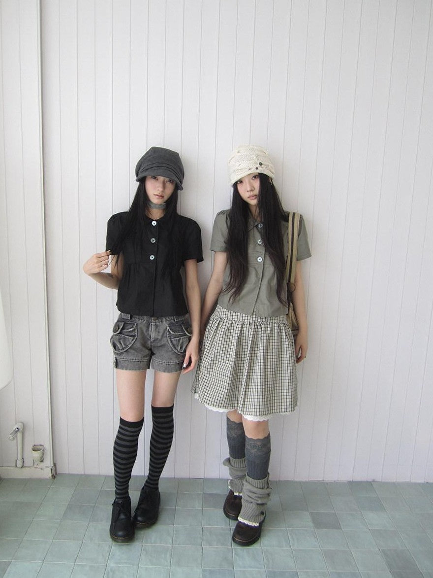 ang project Korean Pleated Three Button Collared Short Sleeve Cropped Women&