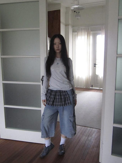 ang project Korean Retro Washed Distressed Cuffed Pocket Capri Jeans